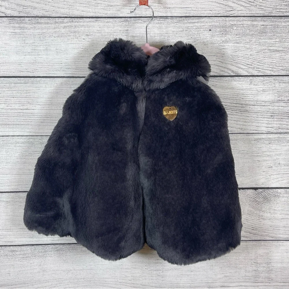 Bandits Girls Gray Faux Fur Cape Sz M